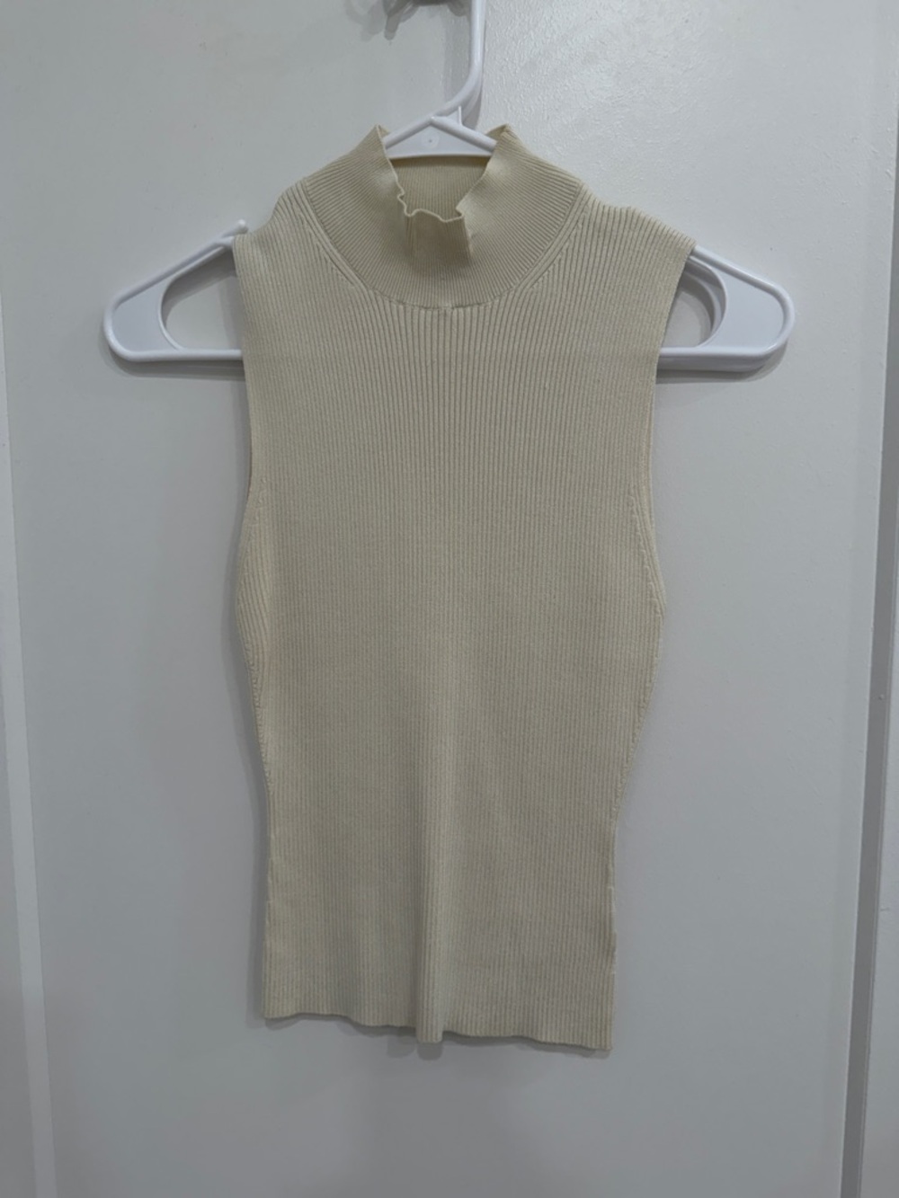 Express Ribbed Mock Neck Sleeveless Tank - Cream